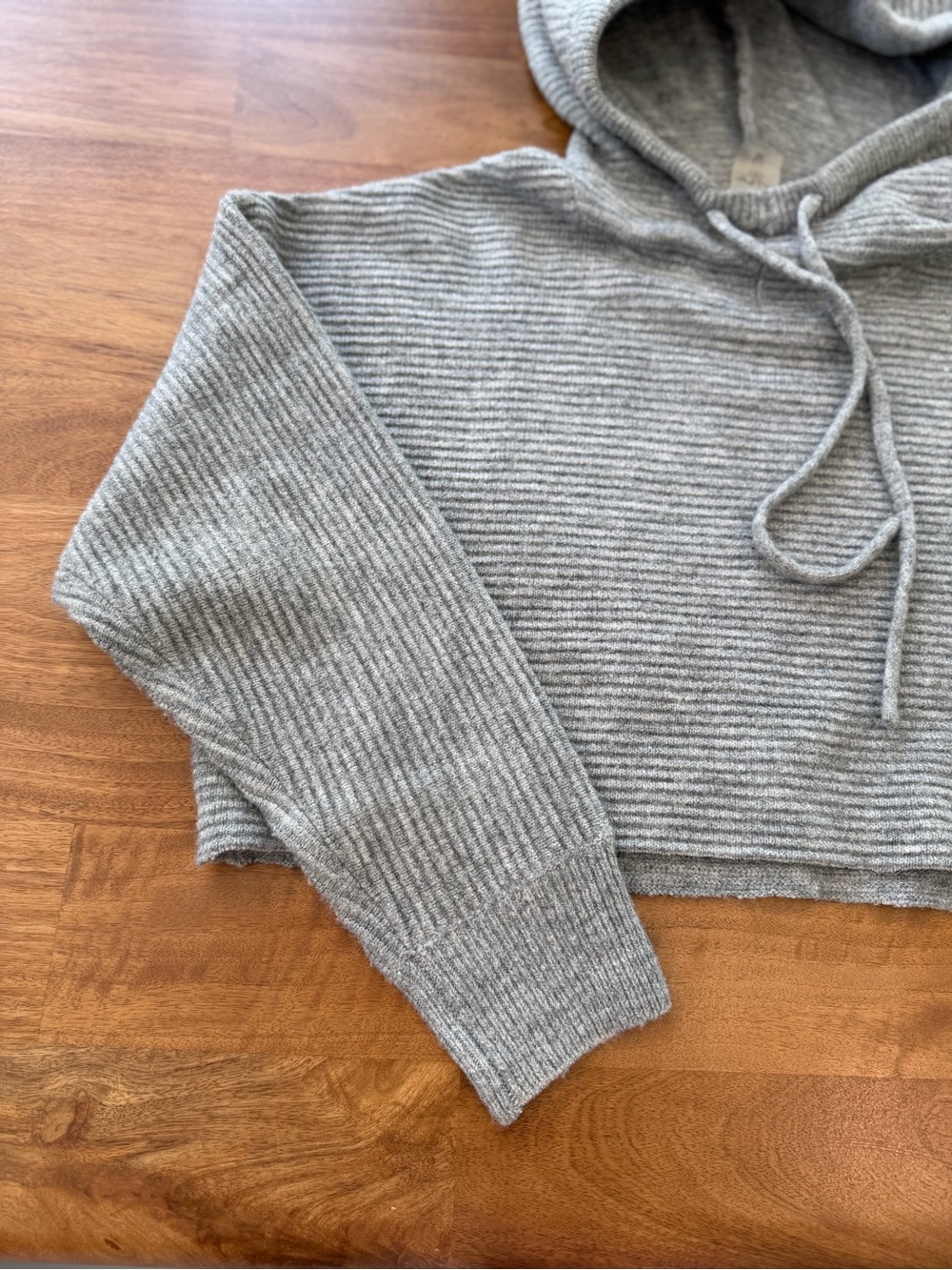 Calia Gray Ribbed Hooded Women’s Cropped Sweater Size Medium - Picture 7 of 10